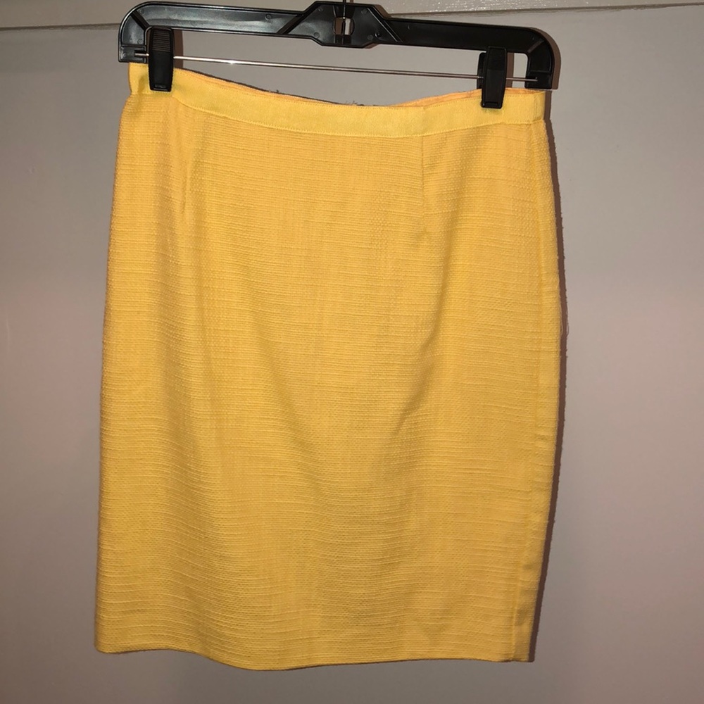 🍋Never worn banana republic skirt!